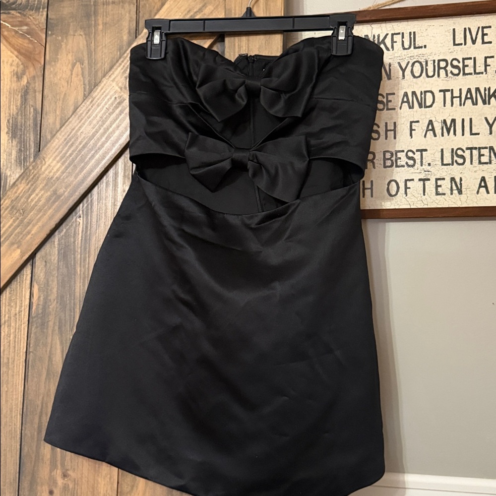 Peppermayo Elegant Black Bow Cutout Dress in Size 8 - Picture 3 of 6